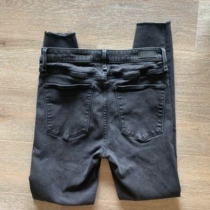 Abercrombie & Fitch Raw Hem Skinny Jeans Size 28
